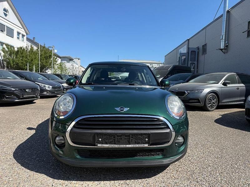 Usado Mini ONE 102 HP (75 kW) 2017 Verde Citadino