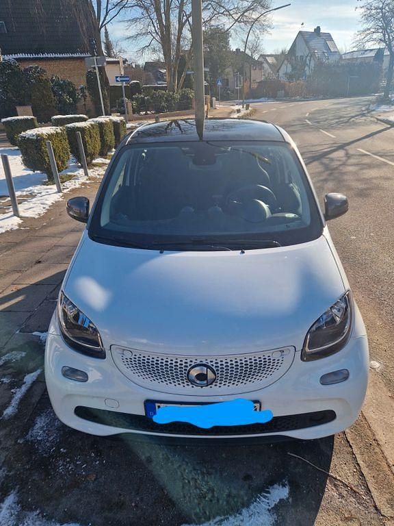 Gebraucht Smart ForFour 90 PS (66 kW) 2019 Weiß Kleinwagen