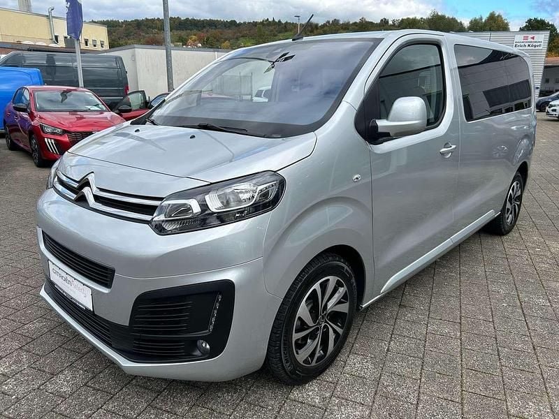 Aluminium grau Gebraucht 2018 Citroën Spacetourer Feel Van | 33.900 € - Bild 1/4