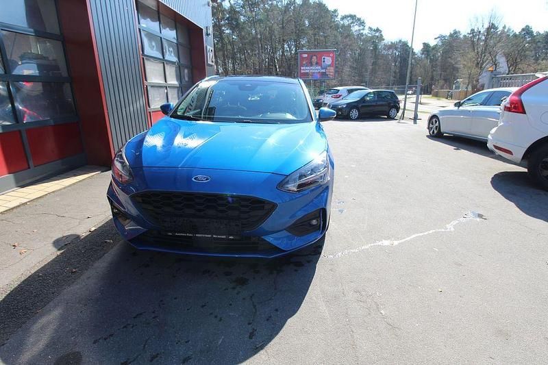Usata Ford Focus ST-Line 120 CV (88 kW) 2019 Blu Berlina