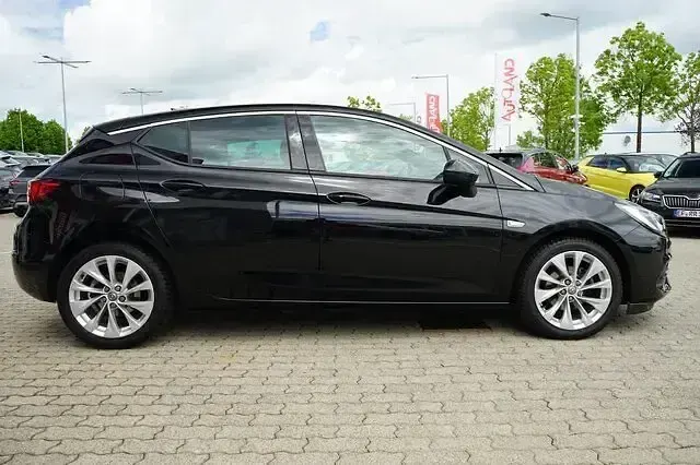 Gebraucht Opel Astra Elegance 131 PS (96 kW) 2020 Onyx schwarz metallic Limousine