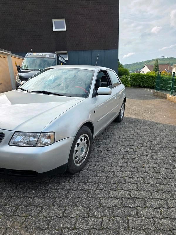 Gebraucht Audi A3 101 PS (74 kW) 2000 Silber Kleinwagen