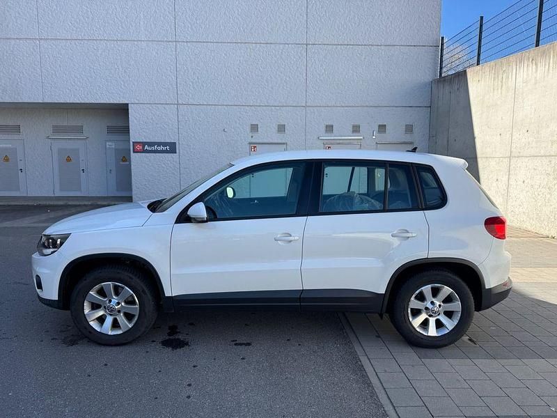 Gebraucht VW Tiguan Track & Field 140 PS (102 kW) 2012 Weiß SUV