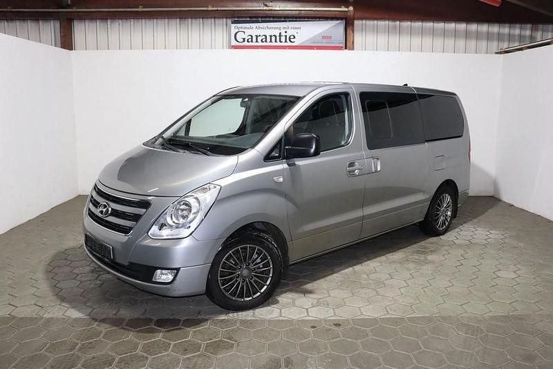 Gebraucht Hyundai H-1 Comfort 170 PS (125 kW) 2016 Grau Van / Kleinbus