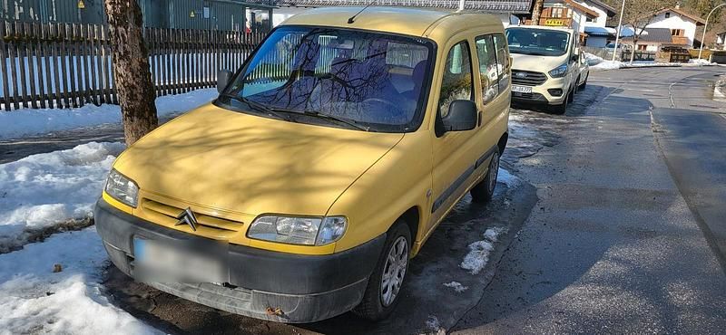 Gebraucht Citroën Berlingo 55 PS (40 kW) 1999 Gelb Van / Kleinbus
