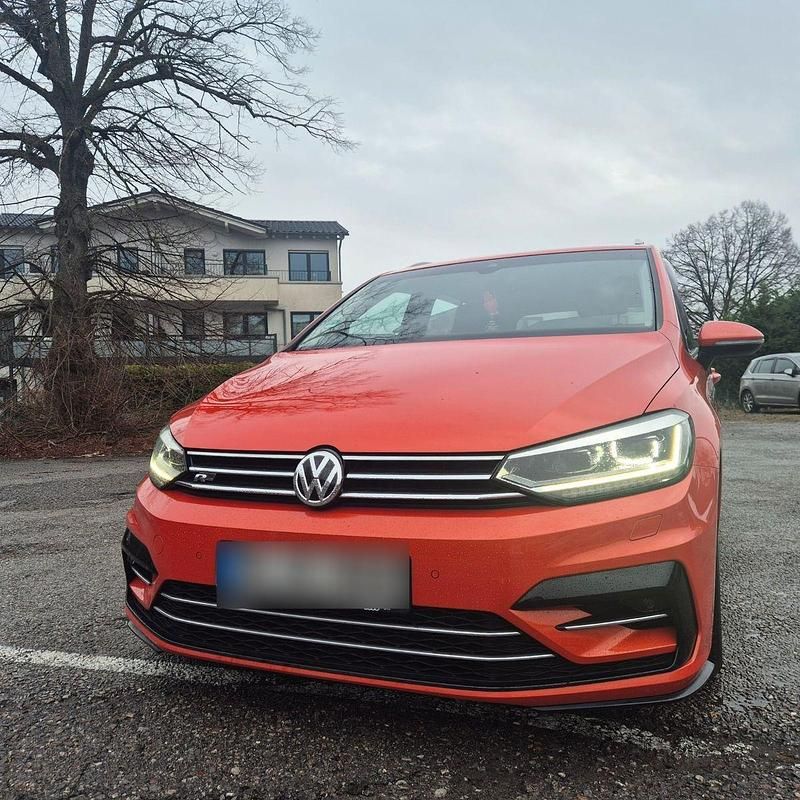 Gebraucht VW Touran Highline 190 PS (139 kW) 2017 Orange Van / Kleinbus