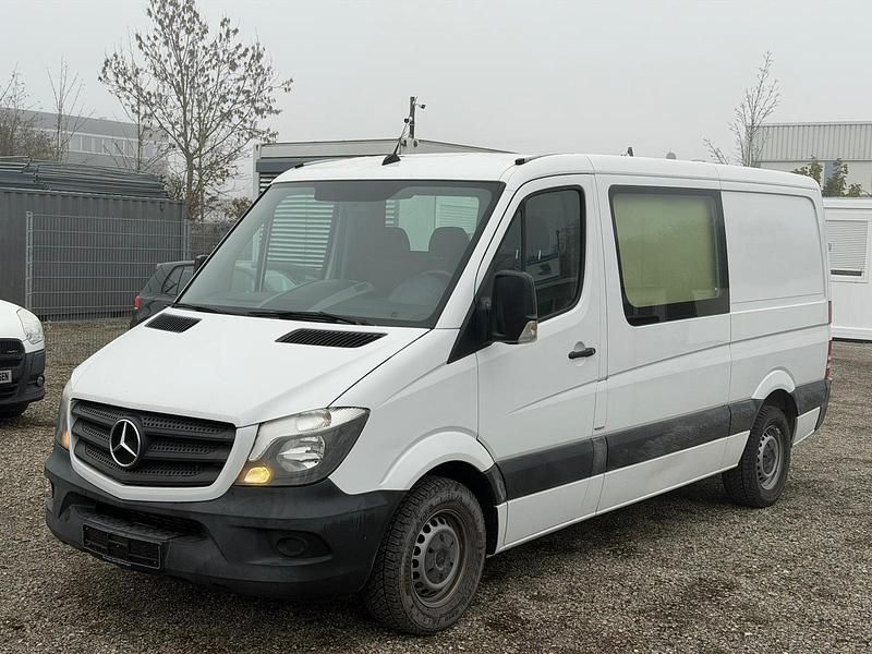 Weiß Gebraucht 2016 Mercedes 316 Van | 12.999 € - Bild 1/4