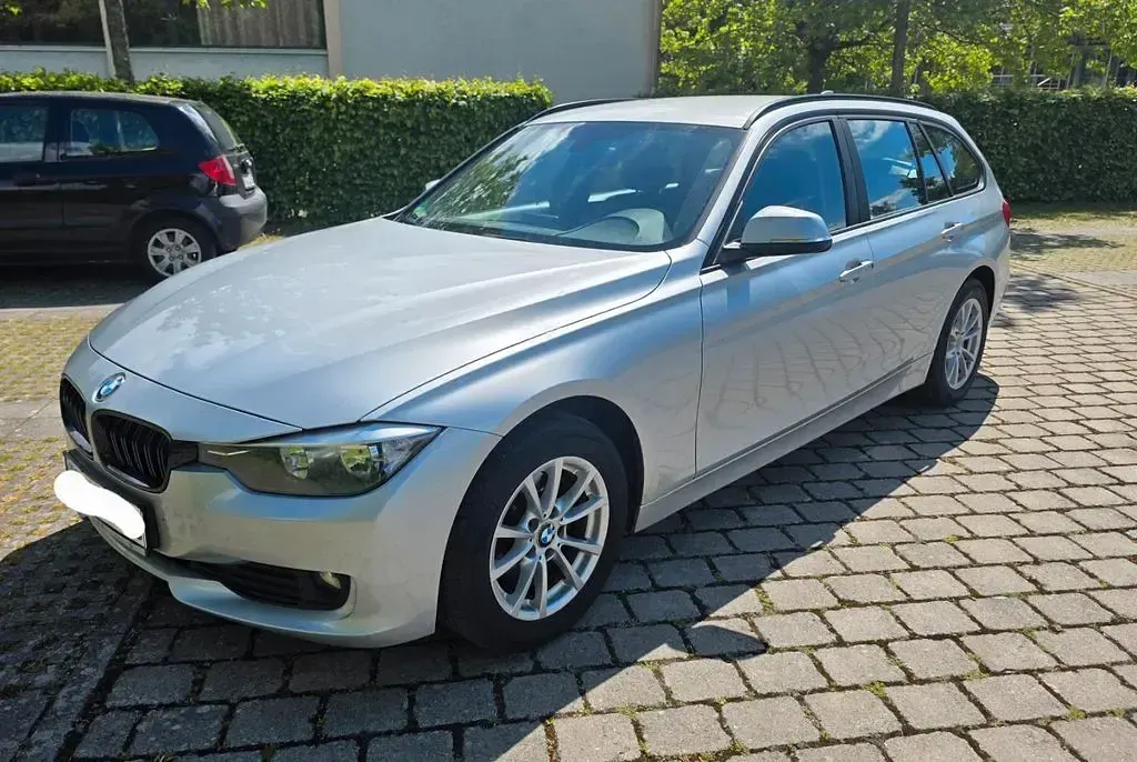Gebraucht BMW 316 116 PS (85 kW) 2012 Grau Kombi