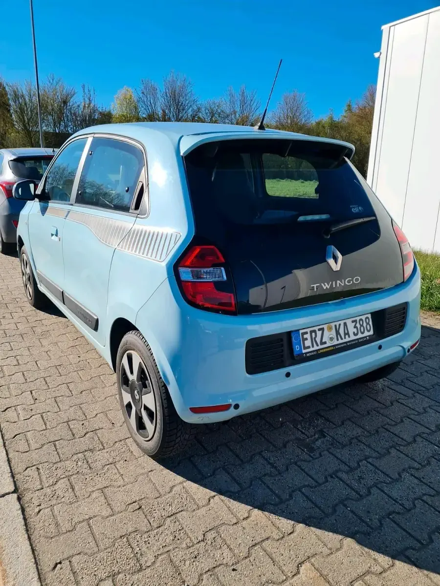 Gebraucht Renault Twingo 71 PS (52 kW) 2015 Blau Kleinwagen