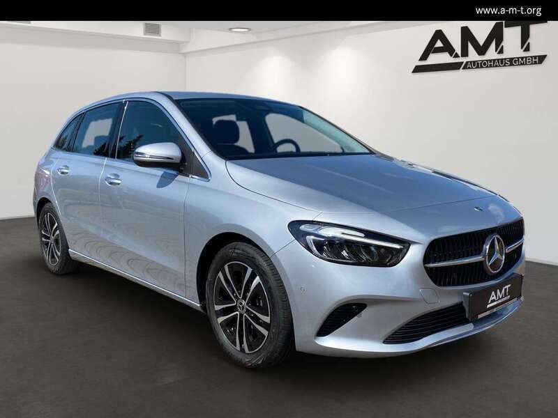 Gebraucht Mercedes B220 190 PS (139 kW) 2024 Othercolor Van / Kleinbus