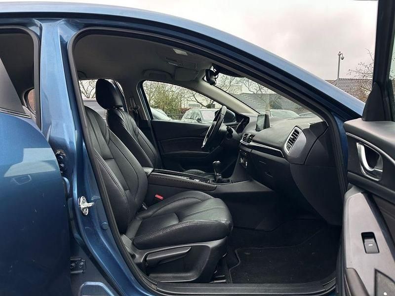 Gebraucht Mazda 3 120 PS (88 kW) 2019 Blau Limousine