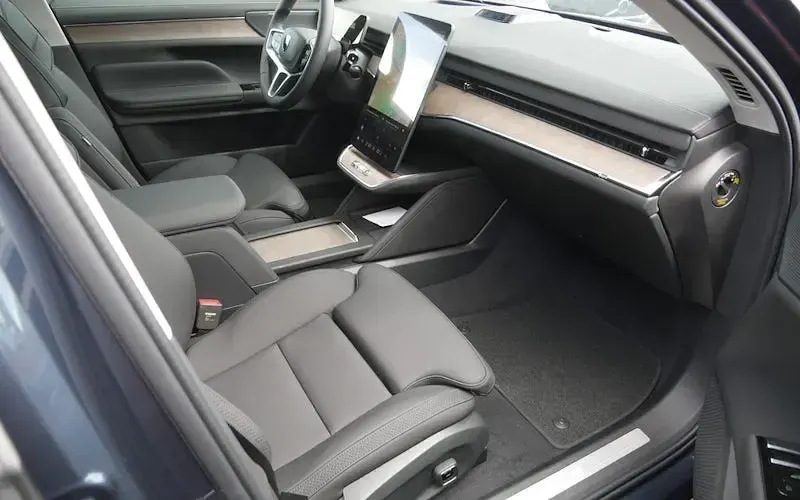 Neu Volvo ES90 Plus 244 kW (333 PS) 2026 Blau Limousine