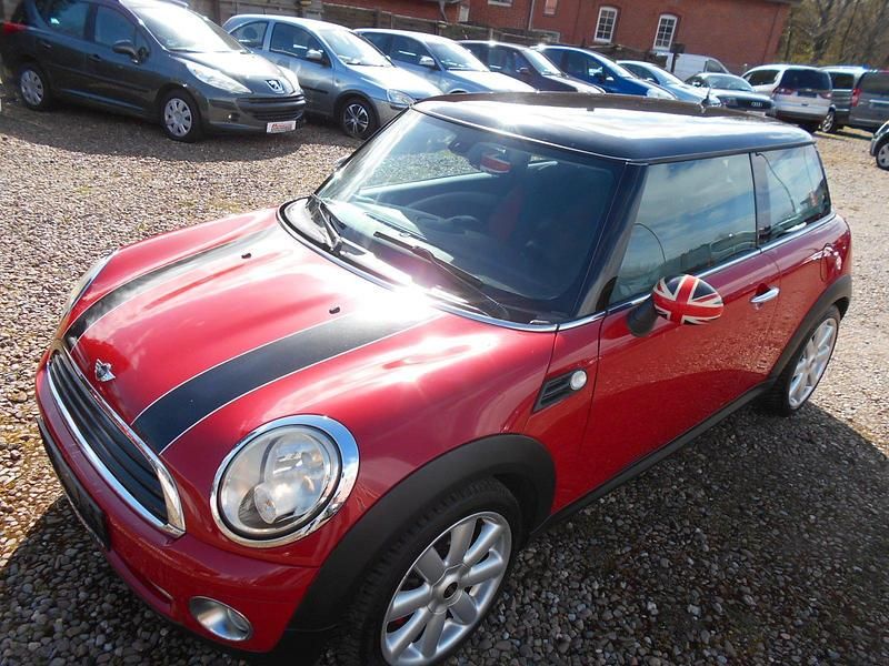 Usata Mini Cooper 120 CV (88 kW) 2007 Rosso Utilitaria