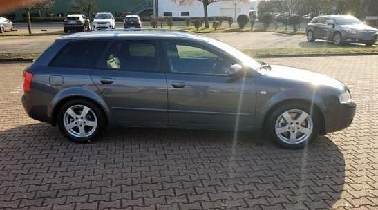 Gebraucht Audi A4 163 PS (119 kW) 2004 Grau Kombi