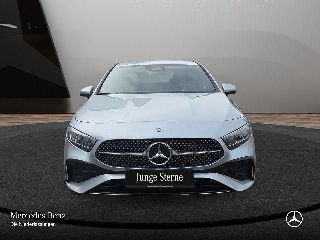 Gebraucht Mercedes A220 Advanced Plus 190 PS (139 kW) 2024 Silber Limousine
