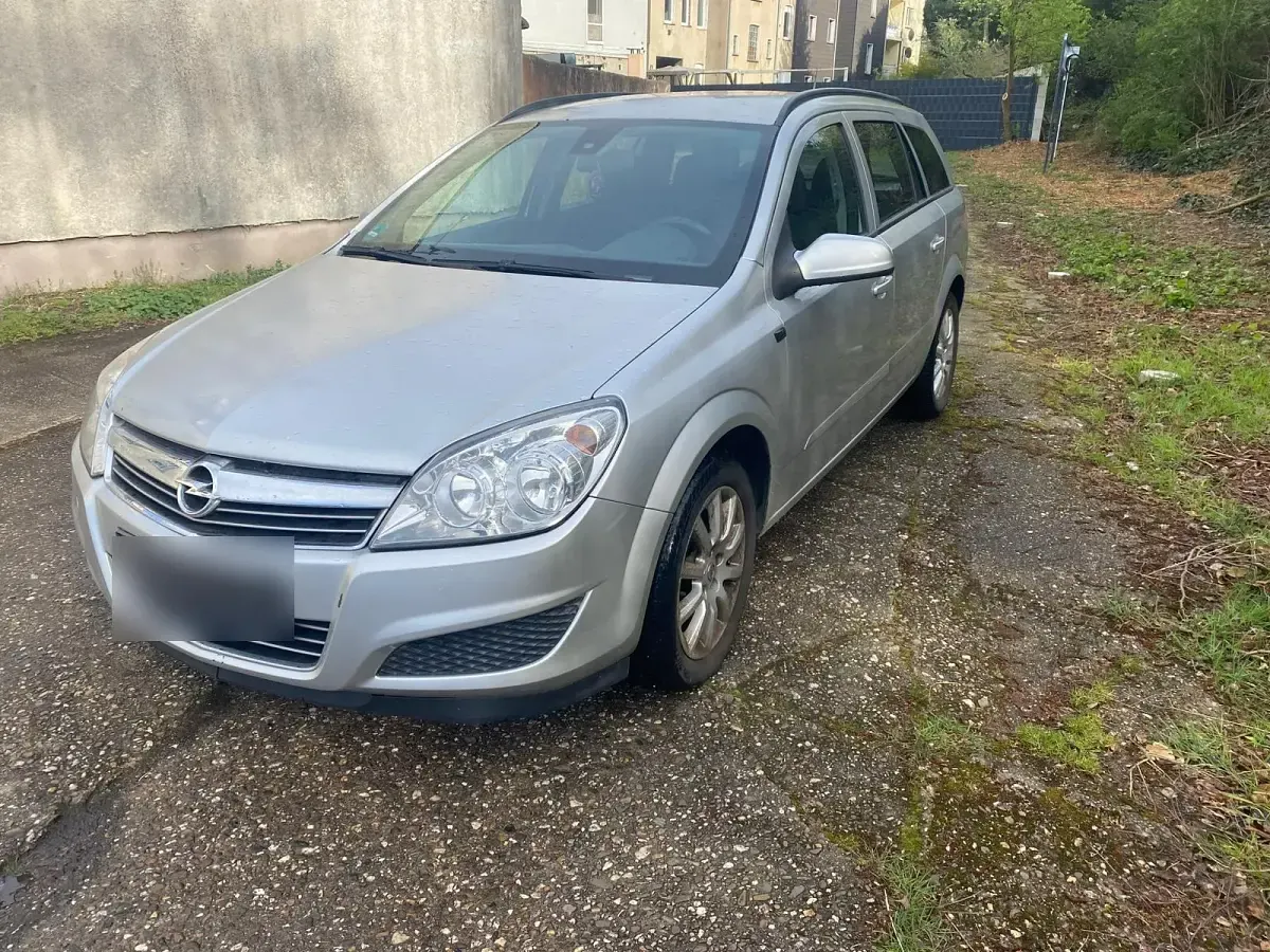 Gebraucht Opel Astra 90 PS (66 kW) 2007 Silber Kombi