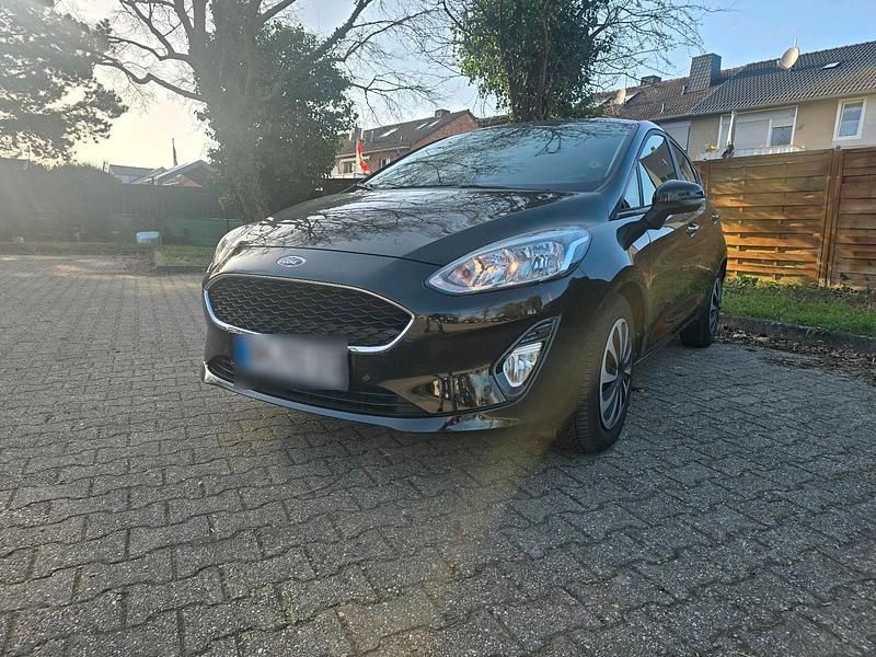 Gebraucht Ford Fiesta 101 PS (74 kW) 2019 Schwarz Kleinwagen