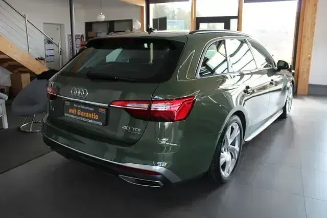 Gebraucht Audi A4 S-Line 204 PS (150 kW) 2023 Grün Kombi