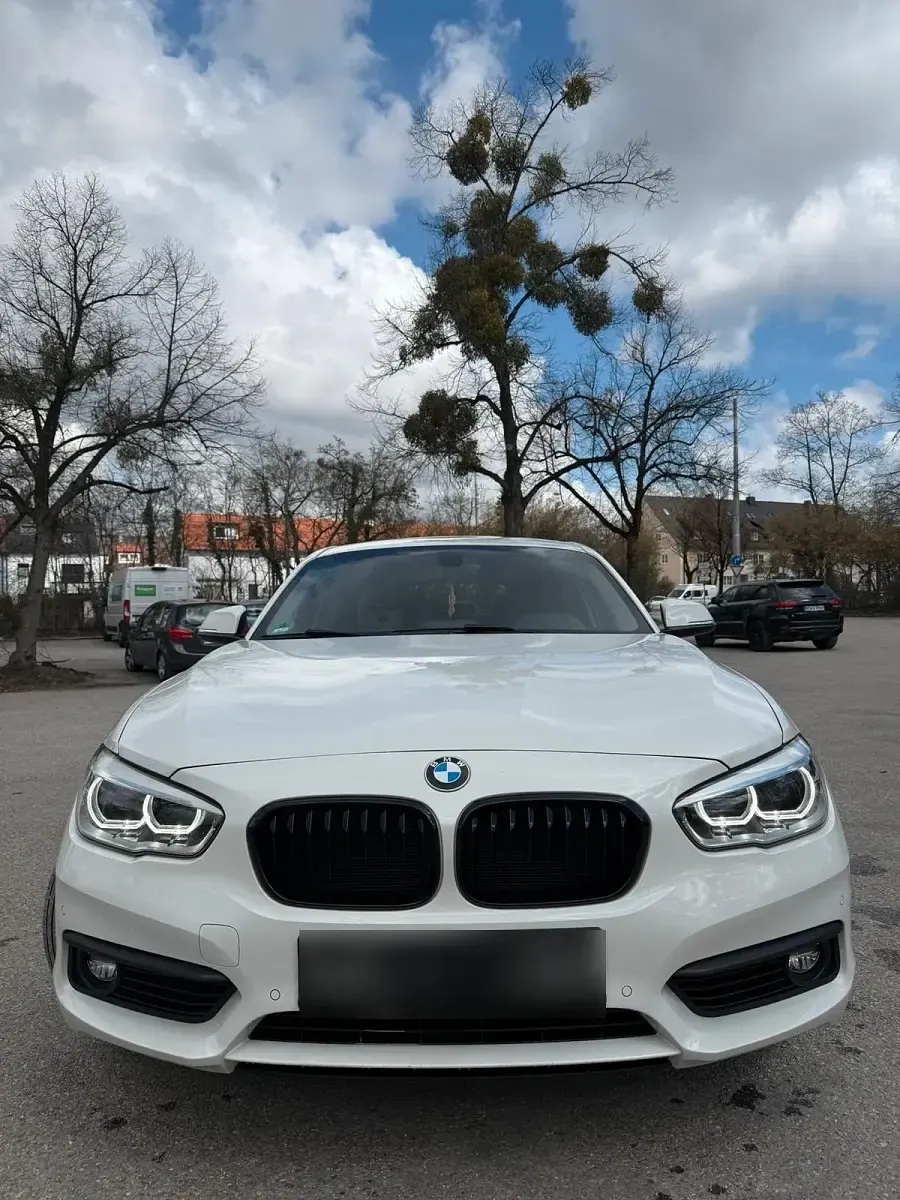 Gebraucht BMW 120 184 PS (135 kW) 2017 Weiß Kleinwagen