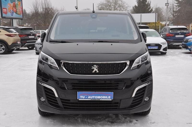 Gebraucht Peugeot Traveller Allure 116 PS (85 kW) 2017 Lack onyx schwarz Van / Kleinbus