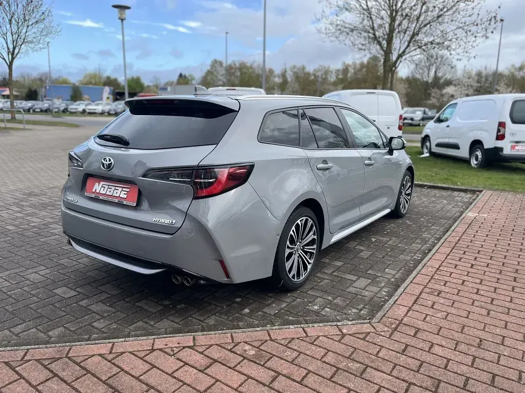 Gebraucht Toyota Corolla Club 179 PS (131 kW) 2019 Manhattengrau Kombi
