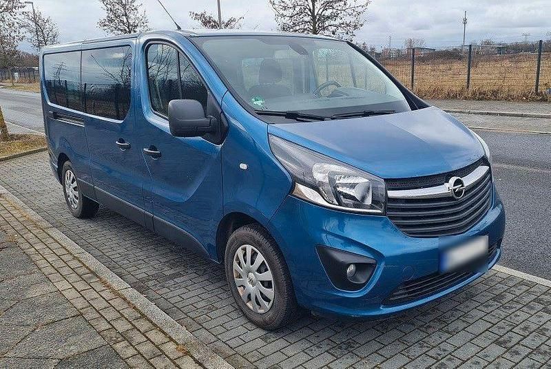 Gebraucht Opel Vivaro 121 PS (88 kW) 2019 Blau Van / Kleinbus