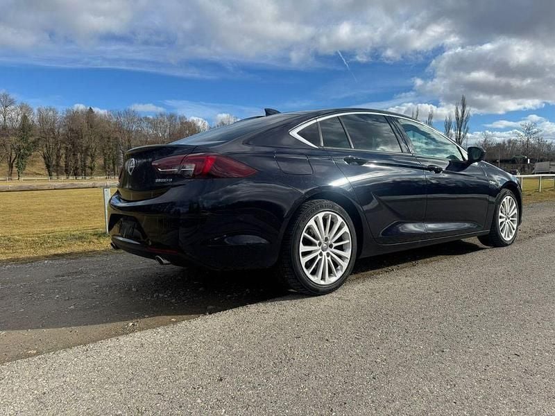 Gebraucht Opel Insignia 260 PS (191 kW) 2017 Blau Limousine