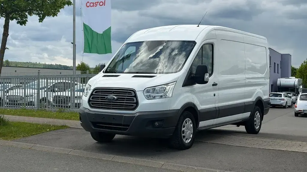 Używany Ford Transit Trend 131 KM (96 kW) 2019 Biały Minivan