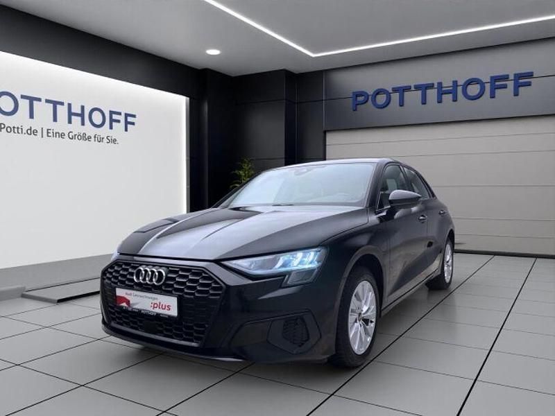 Schwarz Gebraucht 2022 Audi A3 e-tron Comfort Kleinwagen | 24.750 € (Fairer Preis) - Bild 1/4
