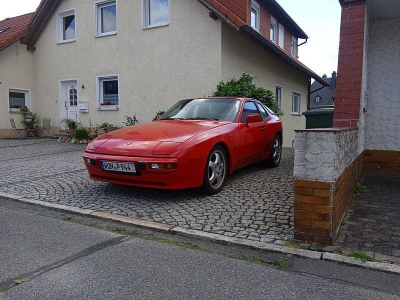Usado Porsche 944 163 CV (119 kW) 1986 Rojo Coupe