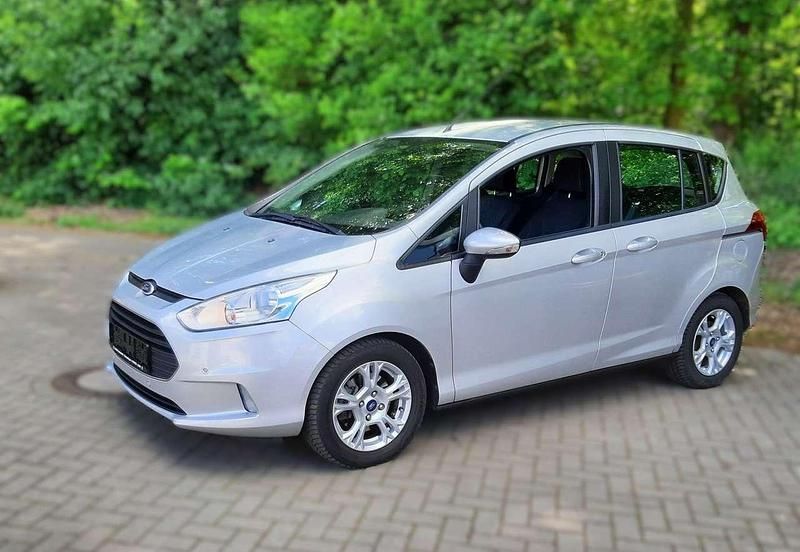Polarsilber metallic Gebraucht 2014 Ford B-MAX SYNC Edition Van / Kleinbus | 8.290 € (Etwas zu teuer) - Bild 1/4