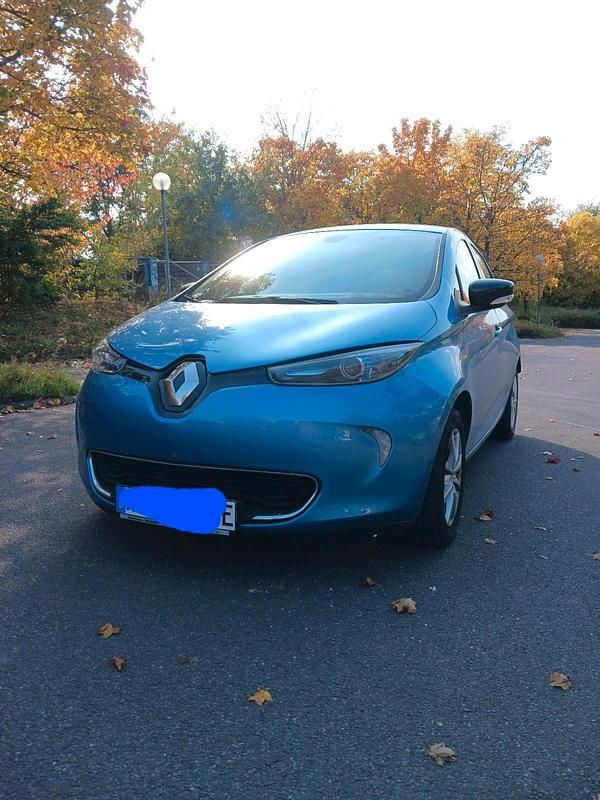 Blau Gebraucht 2017 Renault Zoe Intens Kleinwagen | 8.300 € (Etwas zu teuer) - Bild 1/4