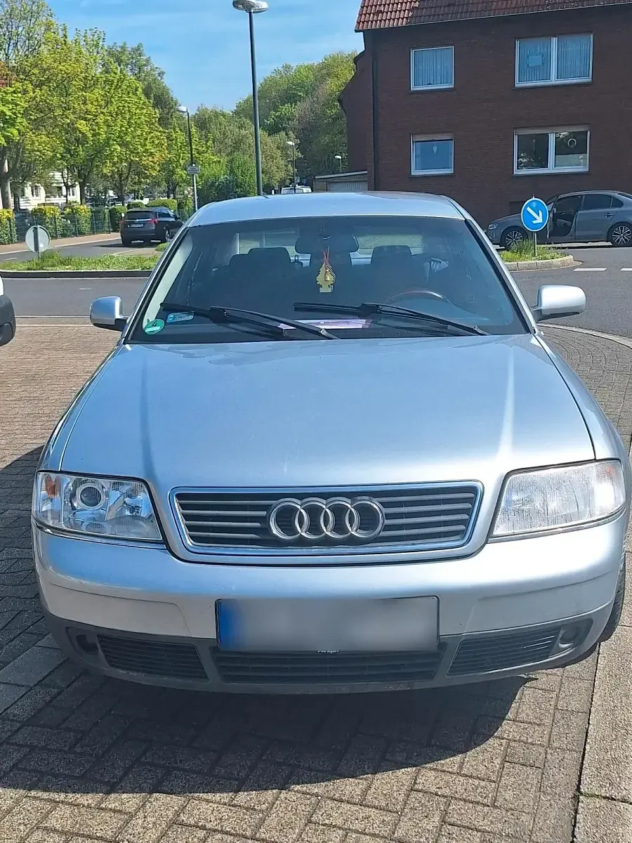 Usado Audi A6 166 HP (122 kW) 2000 Branco Sedan