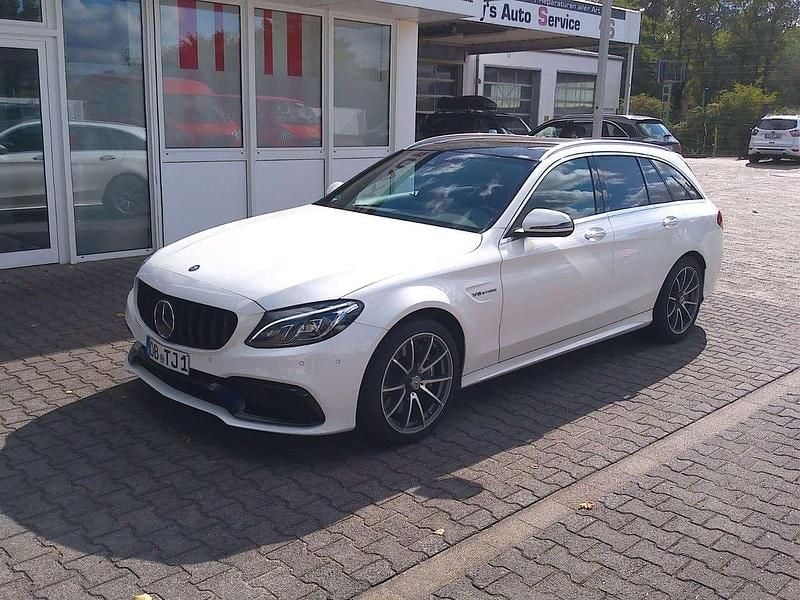 Diamantweiss bright metallic Gebraucht 2017 Mercedes C63 AMG AMG Kombi | 44.740 € (Fairer Preis) - Bild 1/4
