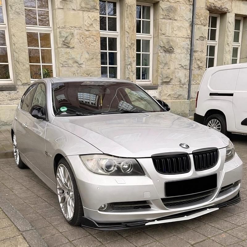 Second-hand BMW 325 218 CP (160 kW) 2005 Argintiu Berlinǎ