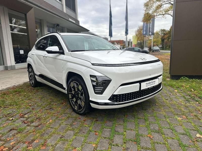 Gebraucht Hyundai Kona Prime 160 kW (218 PS) 2024 Serenity white SUV