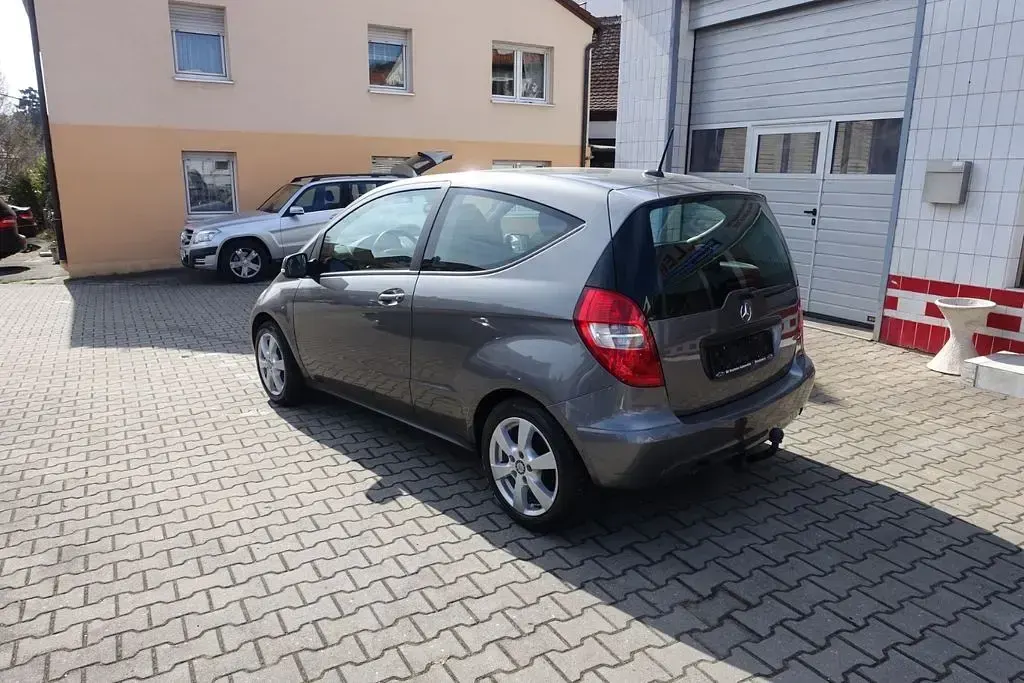 Gebraucht Mercedes A160 95 PS (69 kW) 2009 Grau Limousine