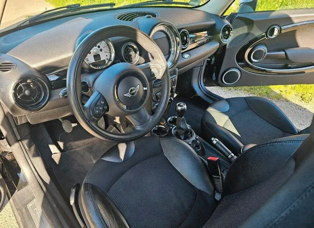 Gebraucht Mini Cooper 122 PS (89 kW) 2014 Schwarz Kleinwagen