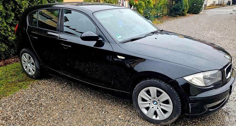 Gebraucht BMW 118 143 PS (105 kW) 2007 Schwarz Kleinwagen