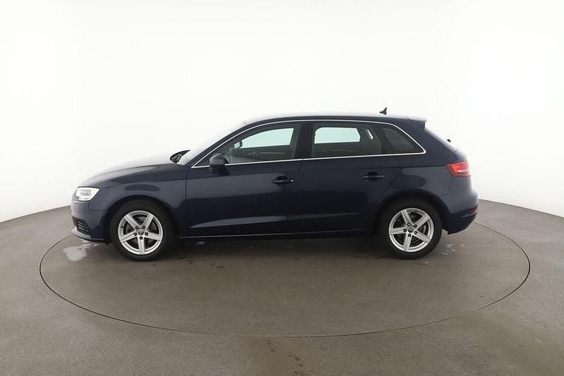 Gebraucht Audi A3 2018 Blau Limousine