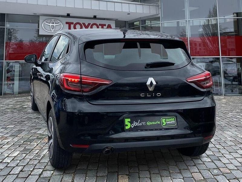 Gebraucht Renault Clio V Equilibre 91 PS (66 kW) 2024 Sternenschwarz Kleinwagen