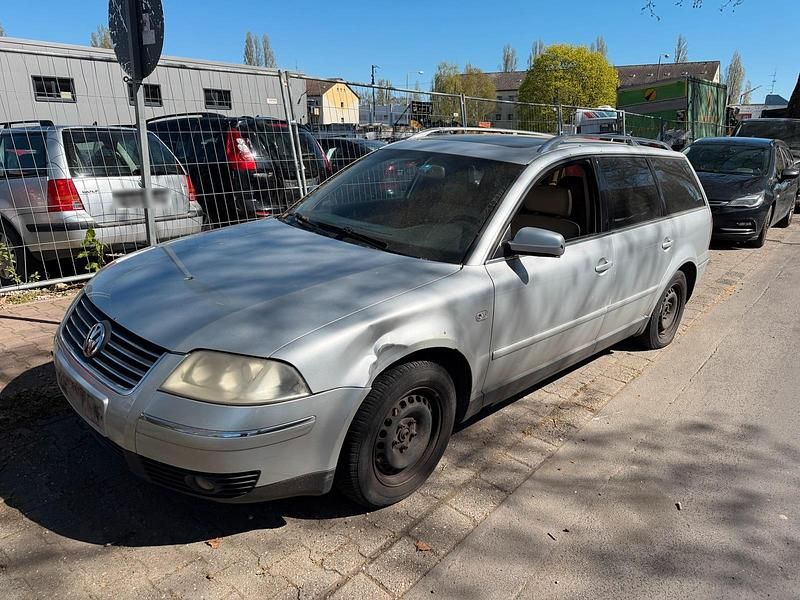 Gebraucht VW Passat 130 PS (95 kW) 2003 Silber Kombi