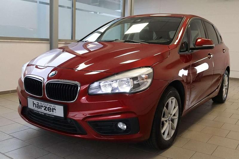 Gebraucht BMW 218 136 PS (100 kW) 2015 Flamencorot brillant Van / Kleinbus