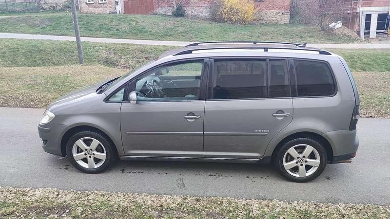 Gebraucht VW Touran 109 PS (80 kW) 2008 Slate grey metallic Van / Kleinbus