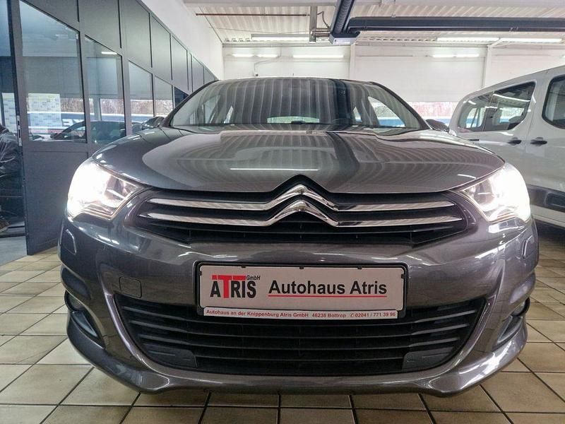 Grau Gebraucht 2016 Citroën C4 SELECTION Limousine | 7.200 € (Fairer Preis) - Bild 1/4