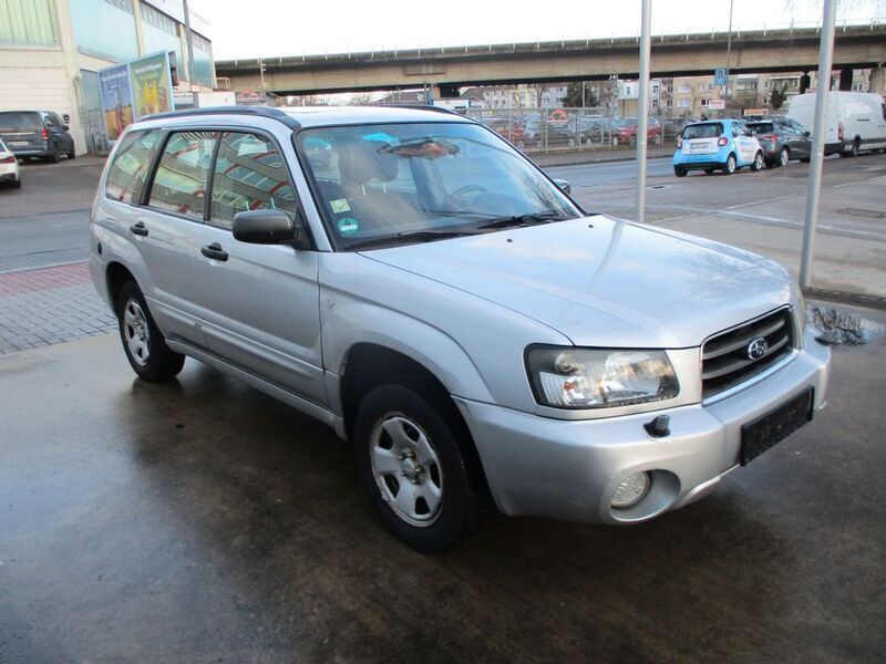 Gebraucht Subaru Forester Comfort 158 PS (116 kW) 2005 Silber SUV