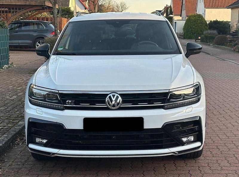 Weiß Gebraucht 2020 VW Tiguan Allspace Highline SUV | 25.500 € (Guter Preis) - Bild 1/4