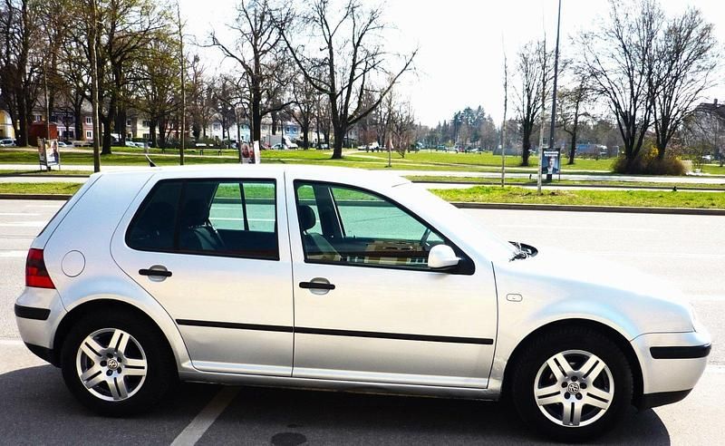 Gebraucht VW Golf IV 75 PS (55 kW) 2002 Silber Limousine