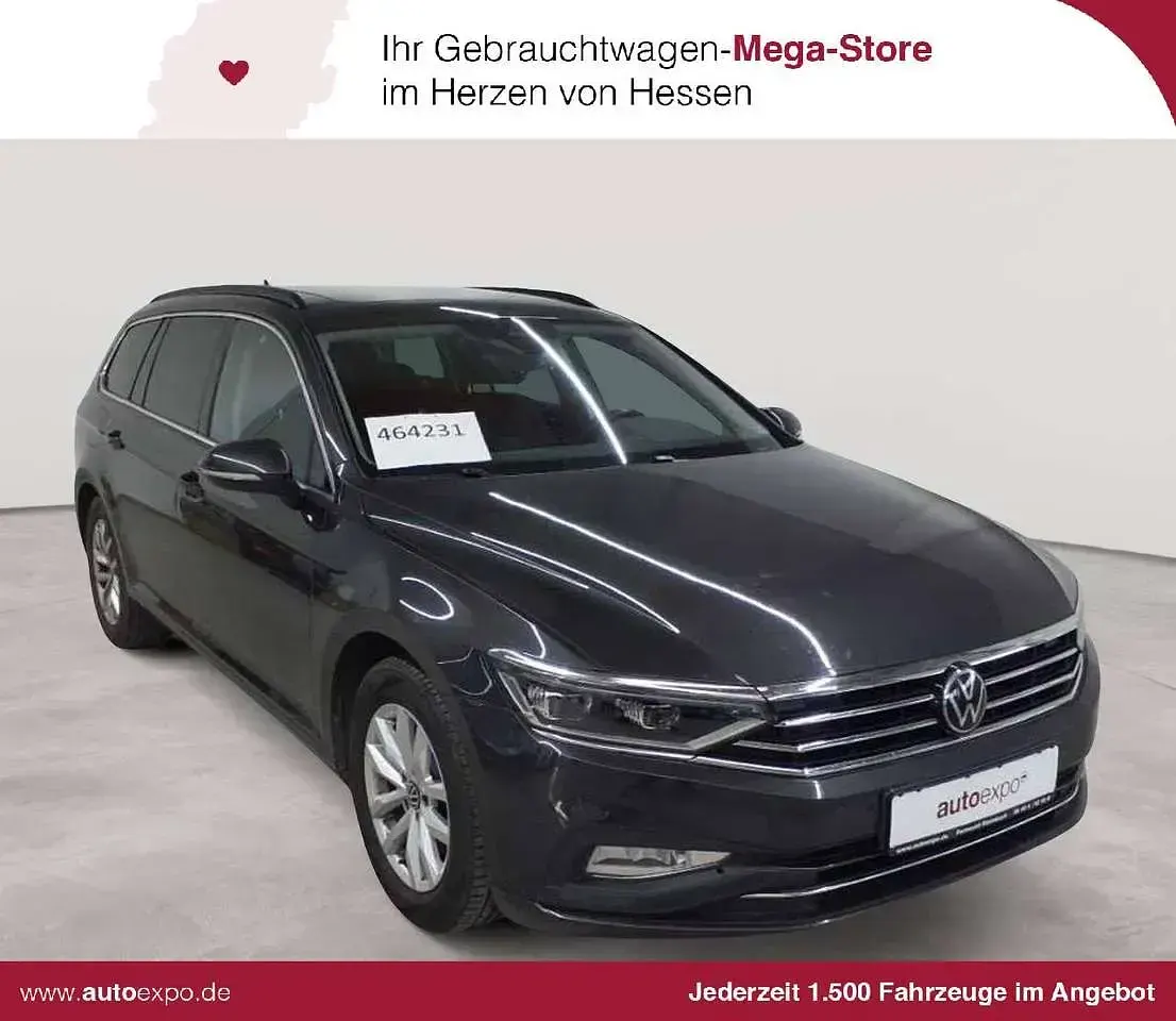 Gebraucht VW Passat Business 150 PS (110 kW) 2023 Kombi