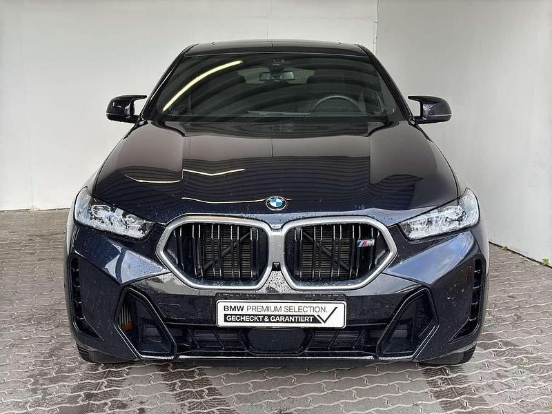 Schwarz Gebraucht 2025 BMW X6 M Comfort Edition SUV | 89.490 € (Fairer Preis) - Bild 1/4